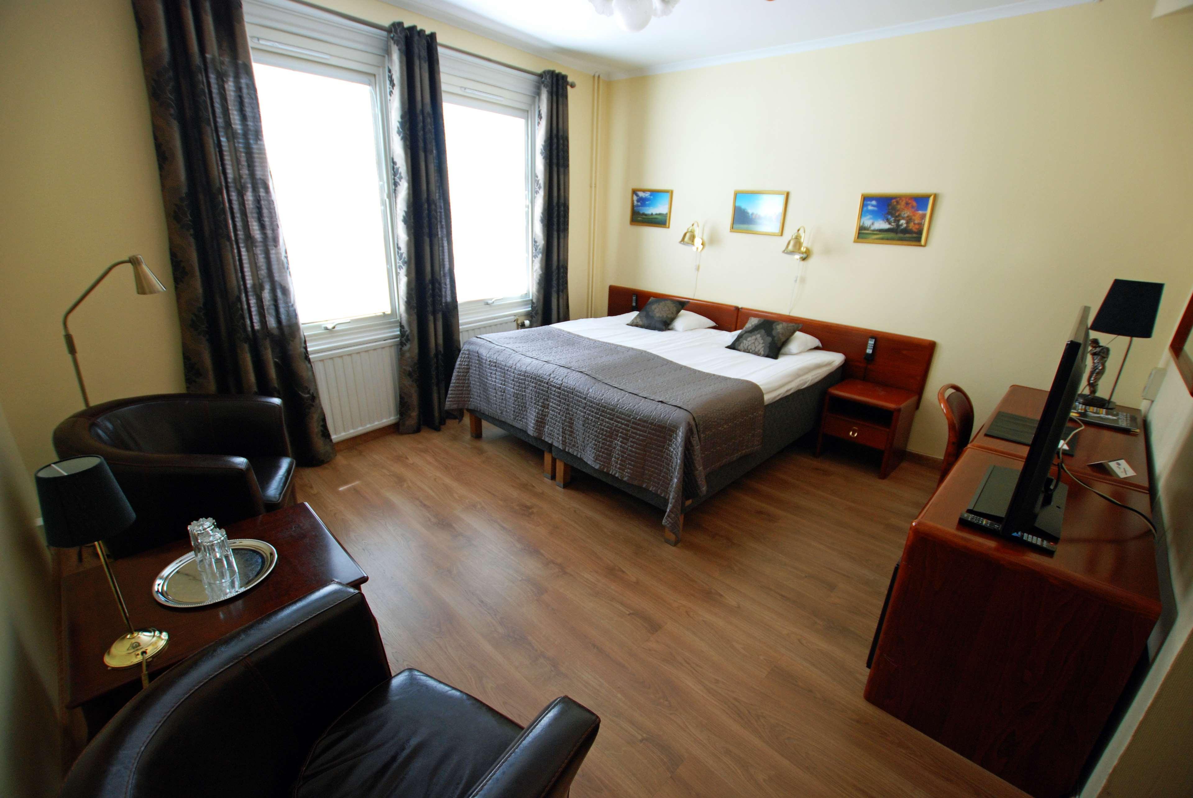 Best Western Plus Fergus Hotel Exteriör bild